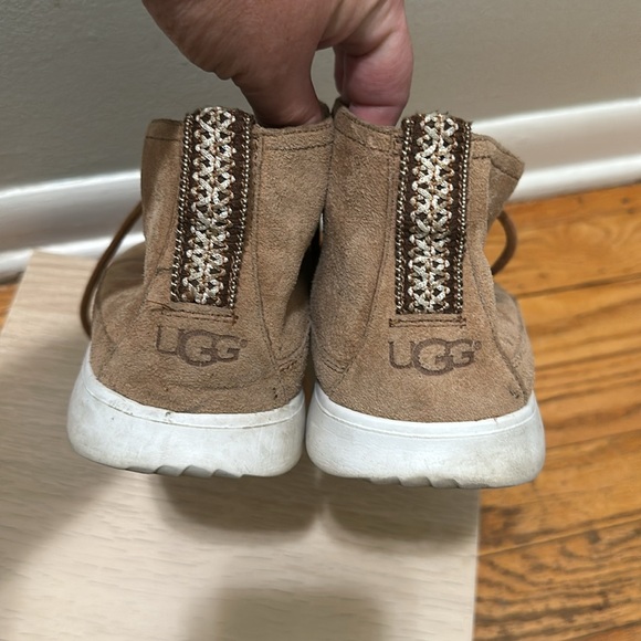 Men’s Ugg brown suede Chukka boots size 11 - Picture 3 of 6